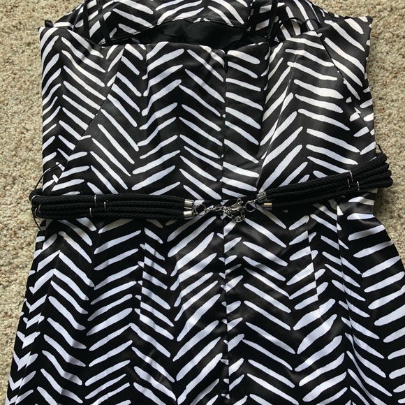 NWT! BCBGeneration Black and White Strapless Dress - Picture 6 of 8